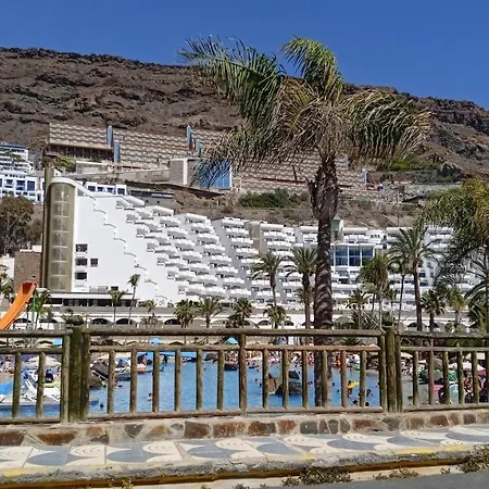 Con Vista Panoramica A Gran Canaria